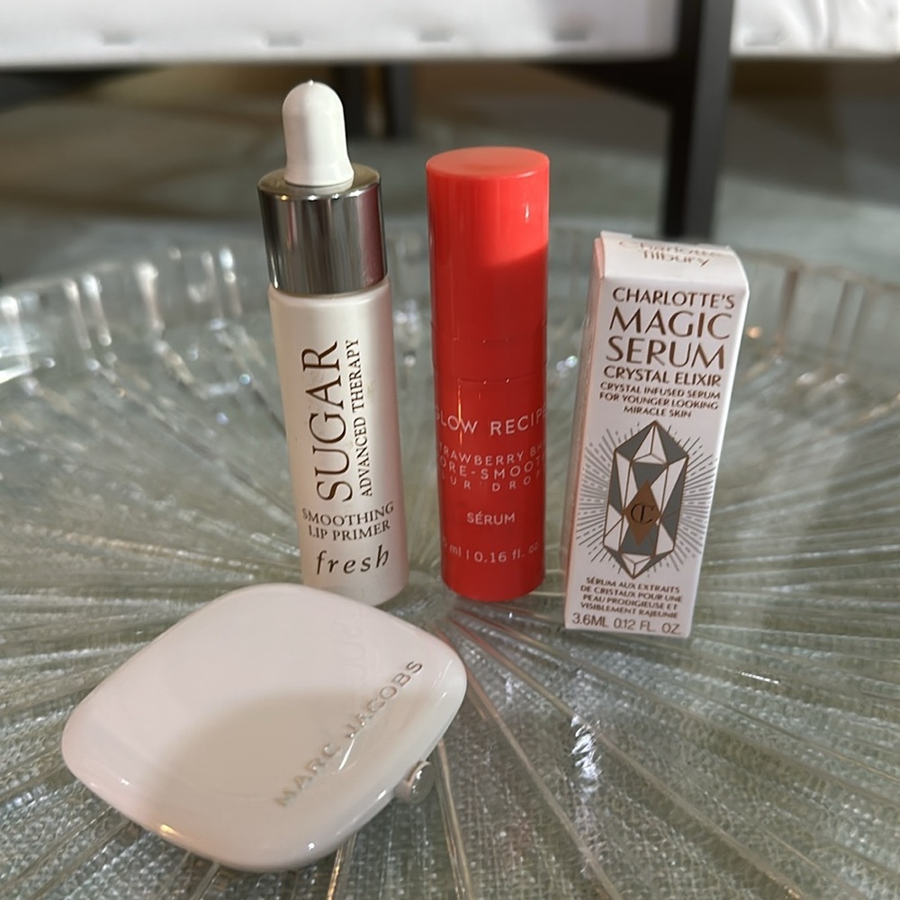 Fresh Smoothing Lip Primer, Charlotte Tilbury, Glow Recipe, Marc Jacobs Bronzer